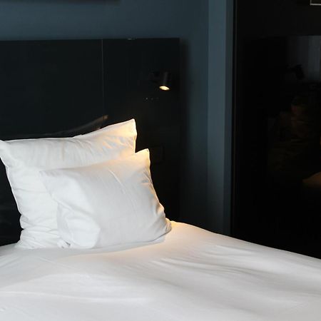 Hotel Les Nuits Антверпен Екстериор снимка