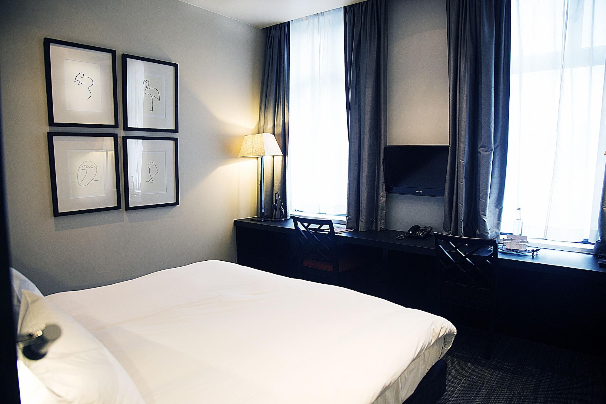 Hotel Les Nuits Антверпен Екстериор снимка