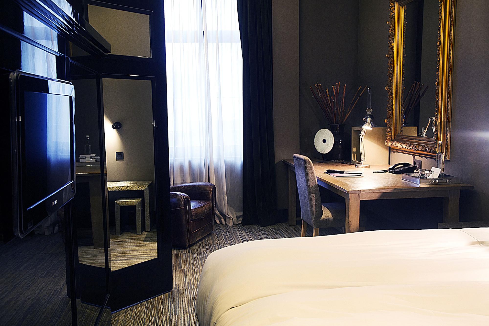 Hotel Les Nuits Антверпен Екстериор снимка