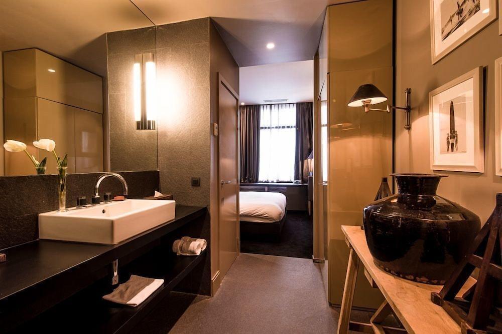 Hotel Les Nuits Антверпен Екстериор снимка