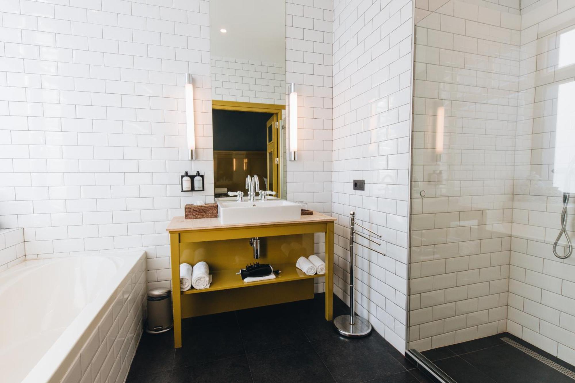 Hotel Les Nuits Антверпен Екстериор снимка