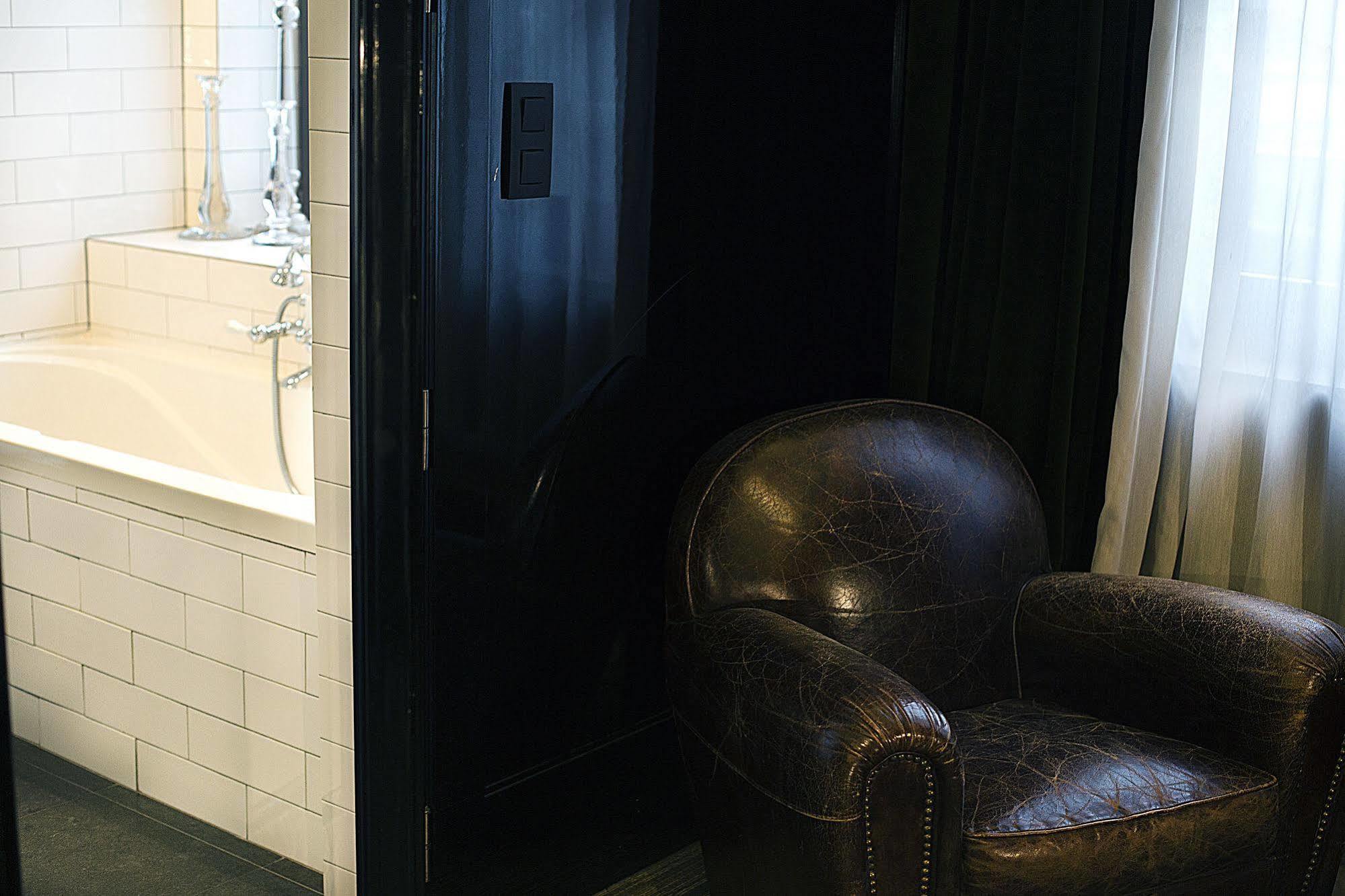 Hotel Les Nuits Антверпен Екстериор снимка